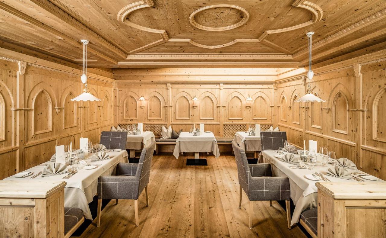 Savoy Dolomites Luxury & Spa Hotel Selva di Val Gardena Bagian luar foto