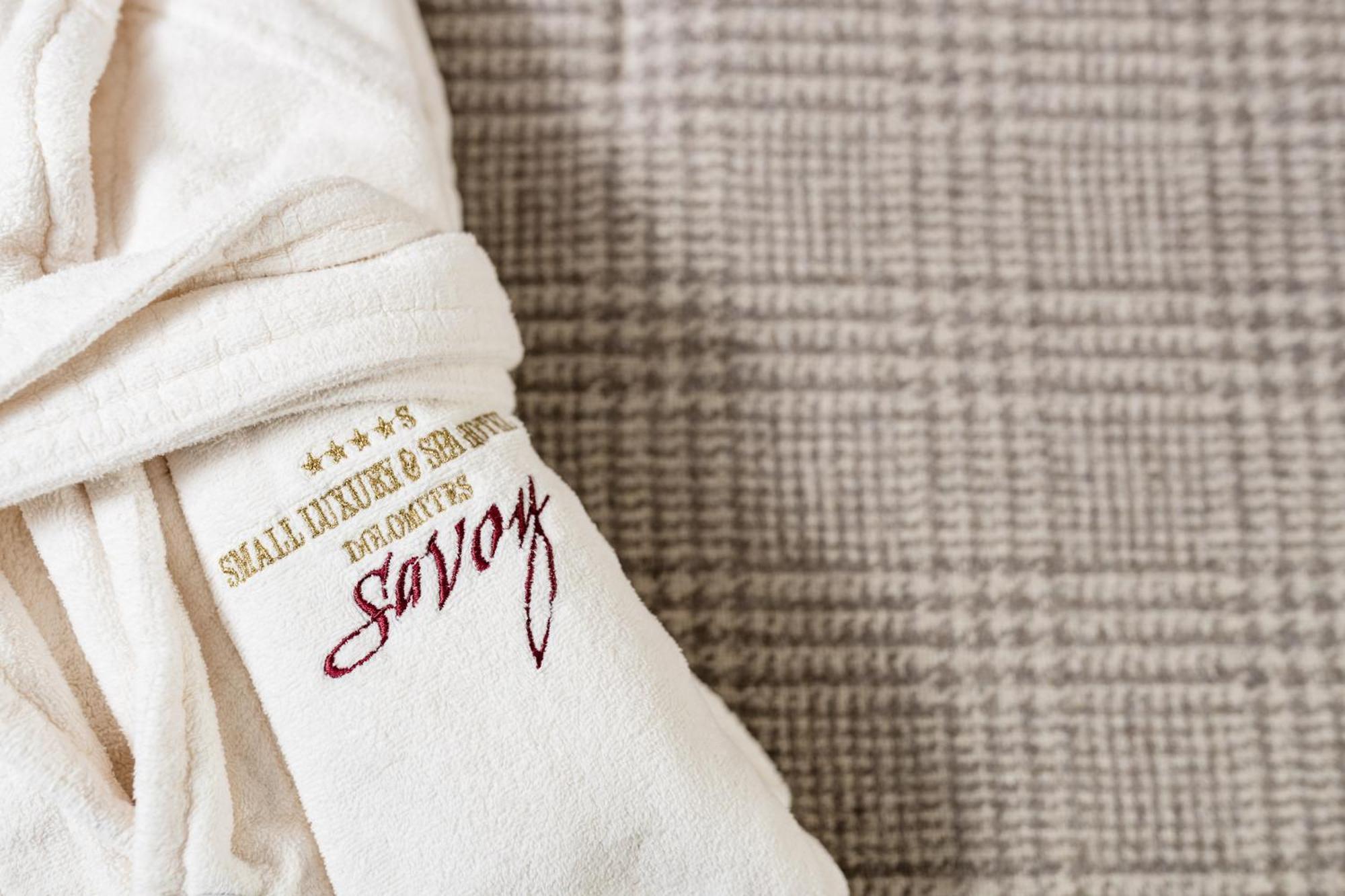 Savoy Dolomites Luxury & Spa Hotel Selva di Val Gardena Bagian luar foto