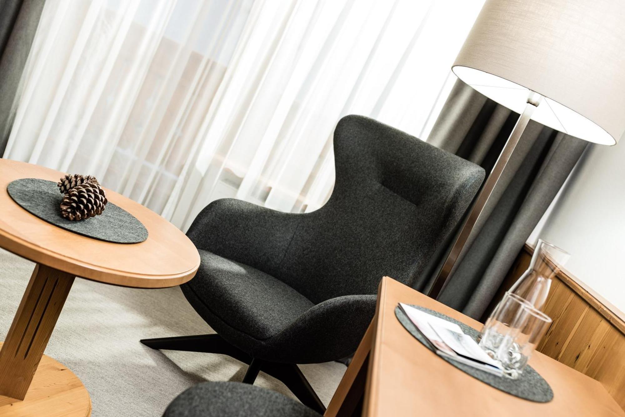 Savoy Dolomites Luxury & Spa Hotel Selva di Val Gardena Bagian luar foto