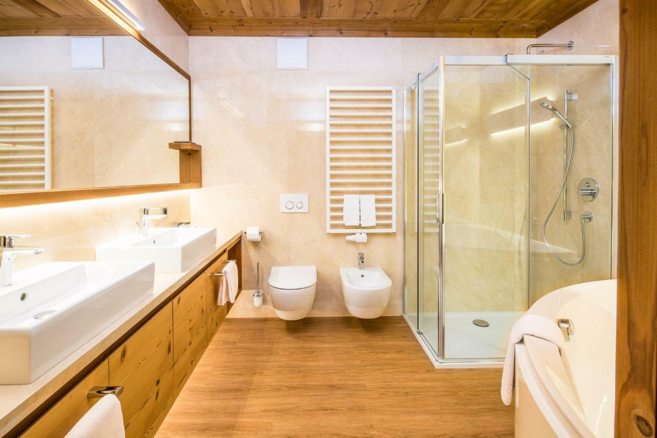 Savoy Dolomites Luxury & Spa Hotel Selva di Val Gardena Bagian luar foto